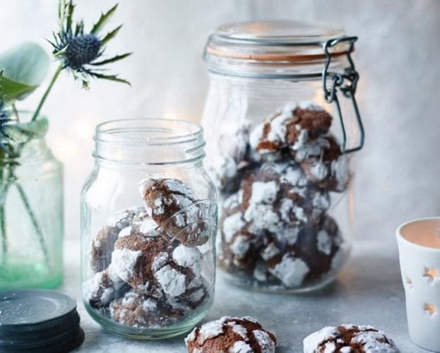 Chocolate snowball biscuits