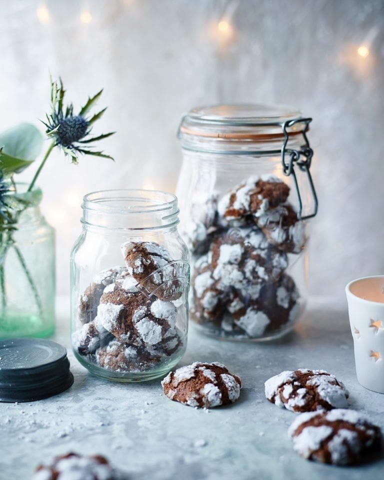 Chocolate snowballs