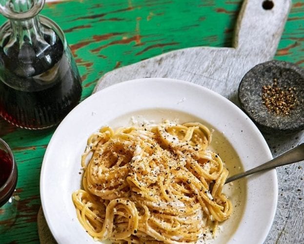 Bucatini cacio e pepe