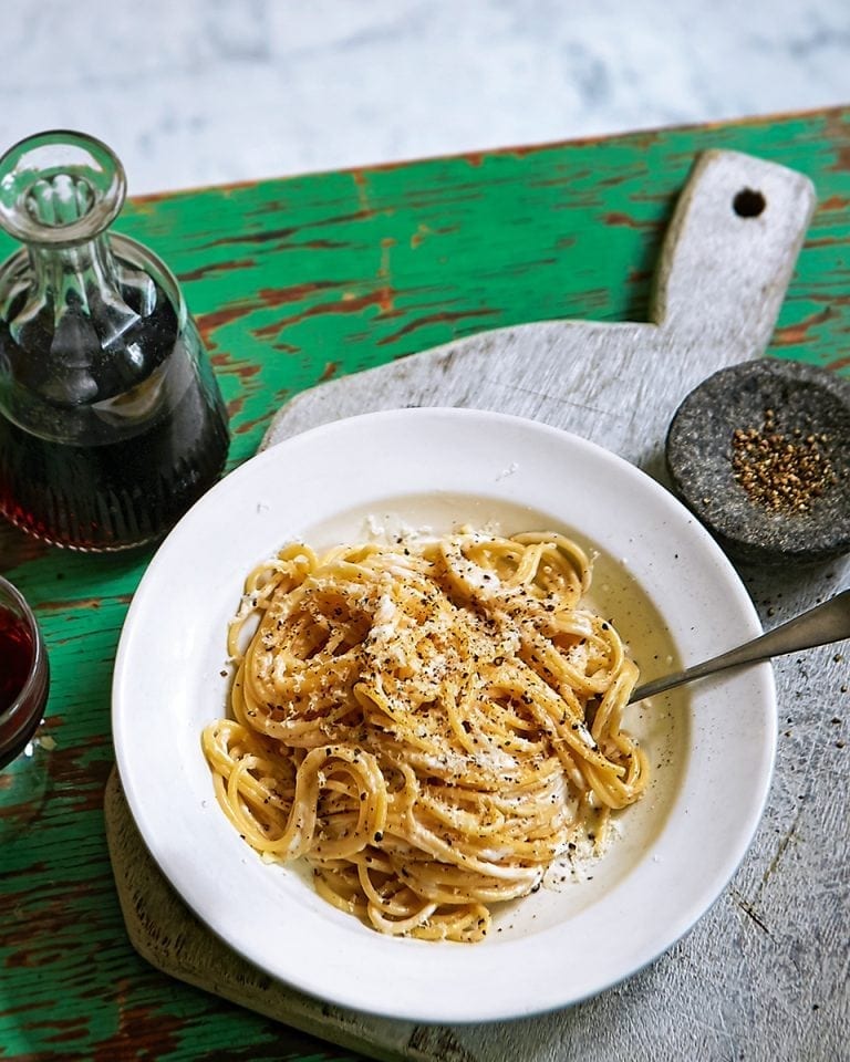 Spaghetti cacio e pepe recipe | delicious. magazine