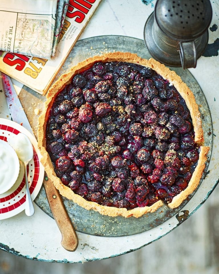 Savoyarde bilberry tart