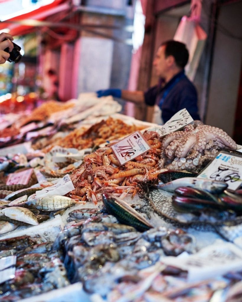 Image of seafood market stall in Venice