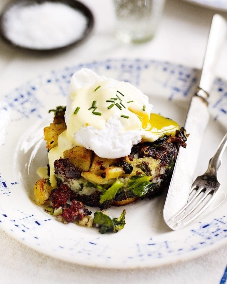 Black pudding bubble and squeak with eggs and hollandaise