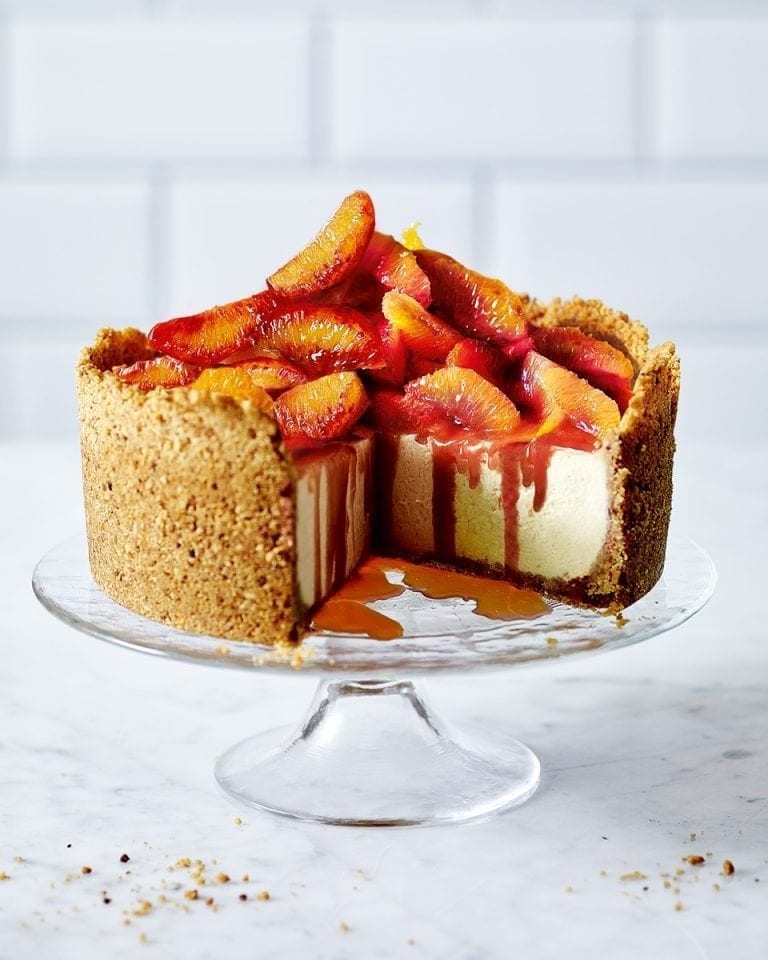 Vanilla cheesecake with blood oranges and caramel