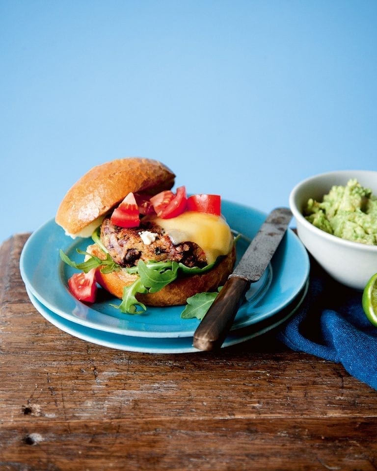 Spicy Mexican bean burgers-image