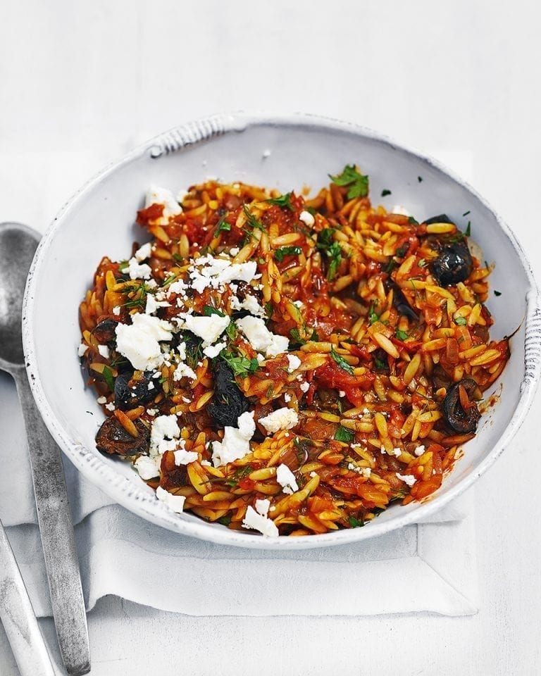 Easy orzo pasta with oregano, feta and tomato sauce