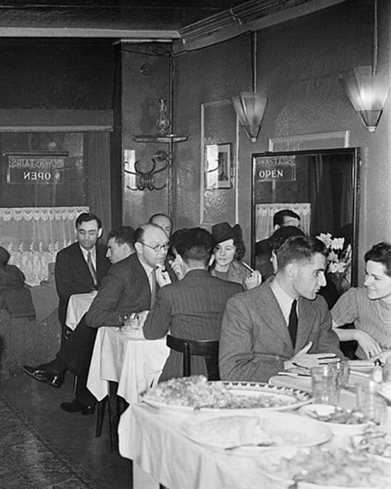 stock image of full restaurant