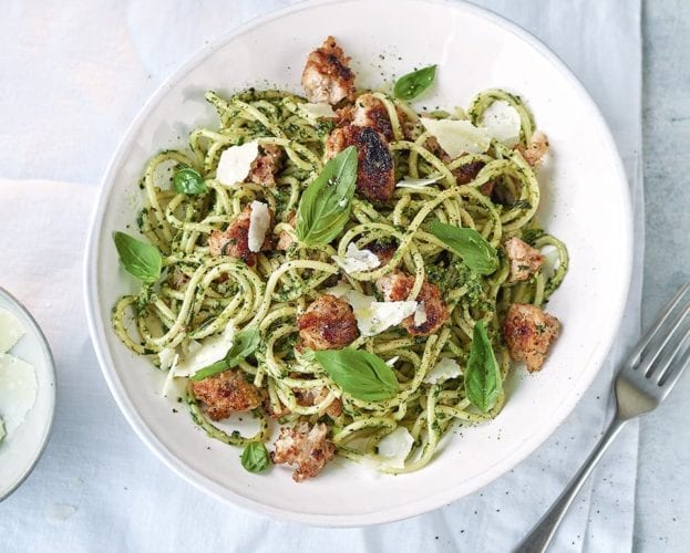 Sausage spaghetti with spinach pesto