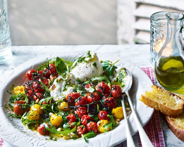 tomato burrata salad