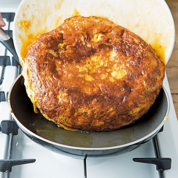 How to Flip a Spanish Tortilla, Step by Step