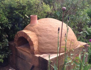 How to build a wood-fired pizza oven