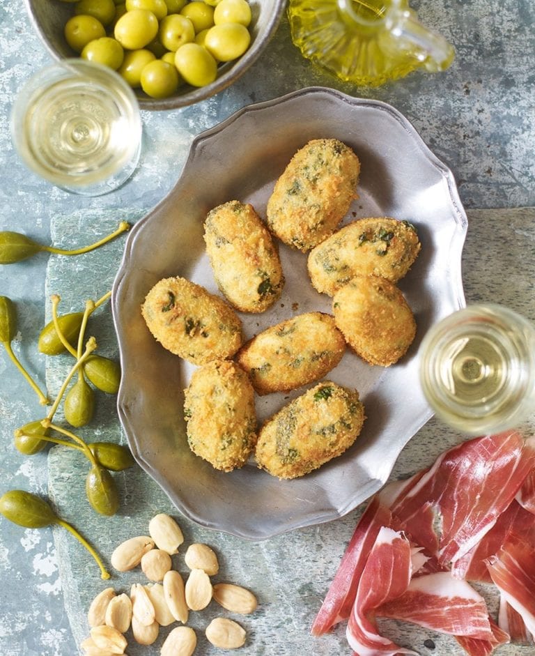 How to make proper Spanish croquetas