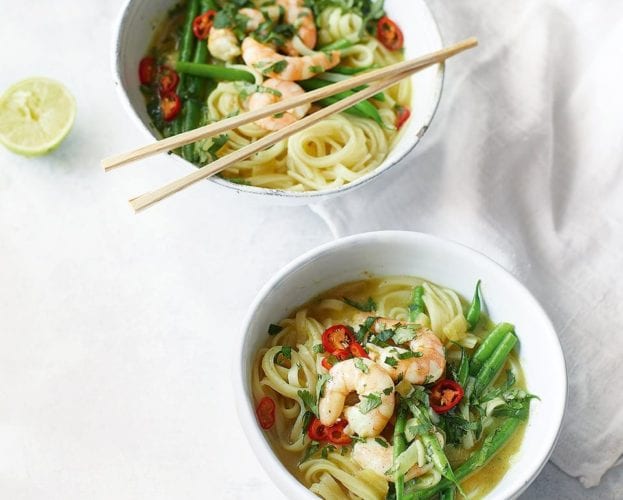 Thai yellow prawn noodle soup