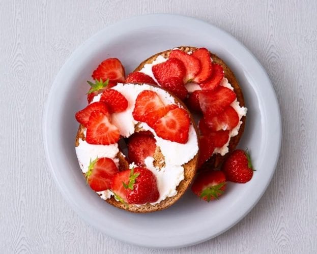 Smoked salmon and cream cheese bagel