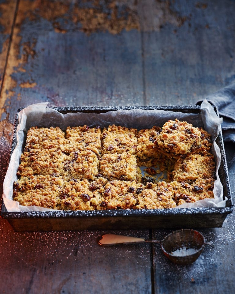 Rum butter mincemeat and pecan crumble slices