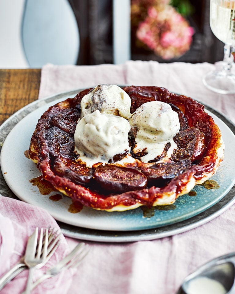 Cinnamon ripple ice cream