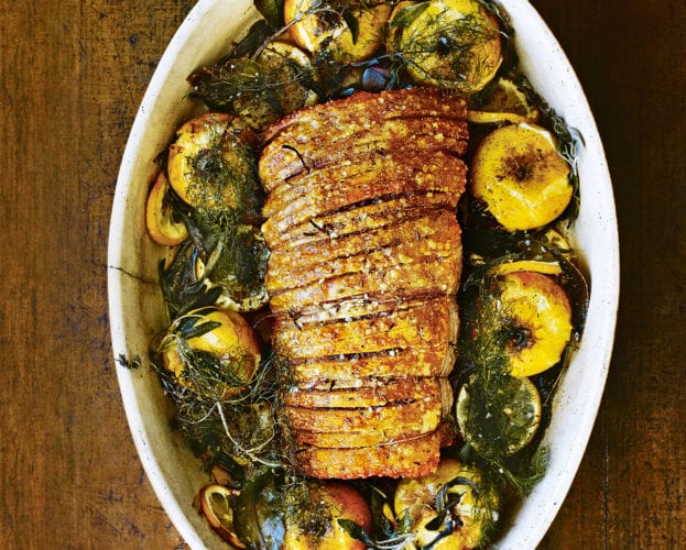 Roast pork and crackling with apples, lemon and thyme