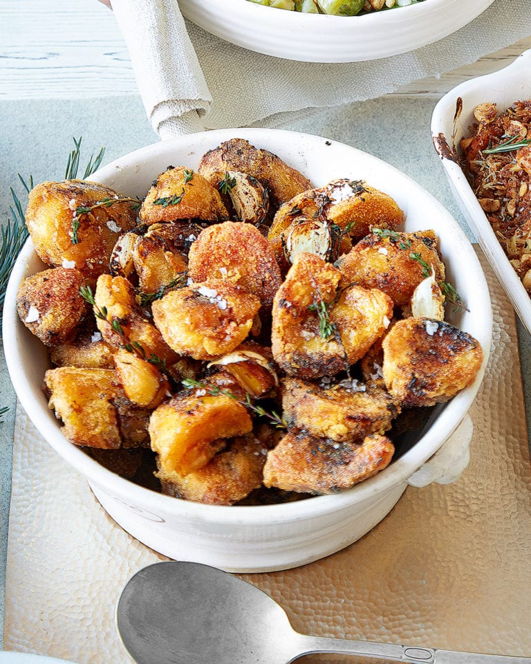 Roast potatoes with polenta, balsamic and thyme