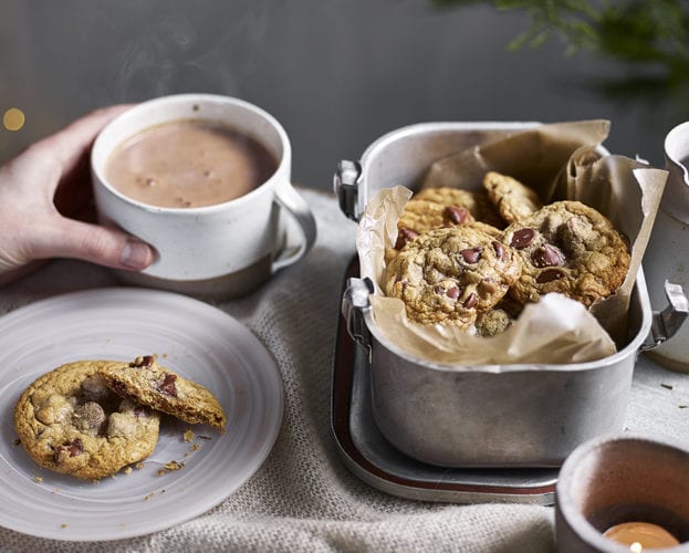 Milk chocolate chip cookies