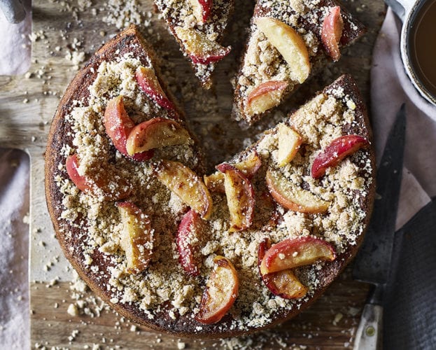 apple crumble cake
