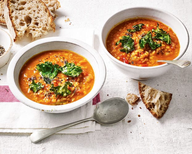 Lentil, tomato and paprika soup with crispy kale