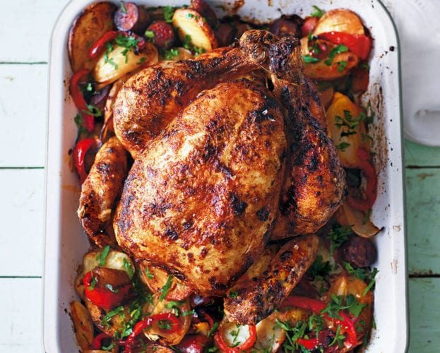 Paprika-roast chicken with potatoes and peppers
