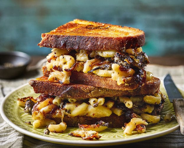 macaroni cheese toasties