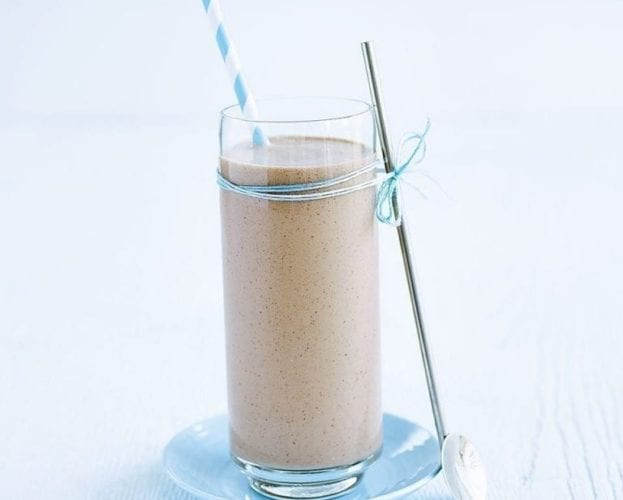 Espresso, banana and almond smoothie