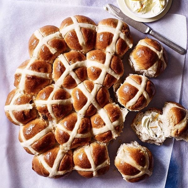 hot cross buns