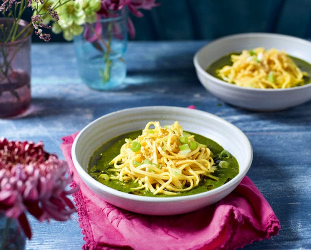 Noodles in a spinach and garlic sauce