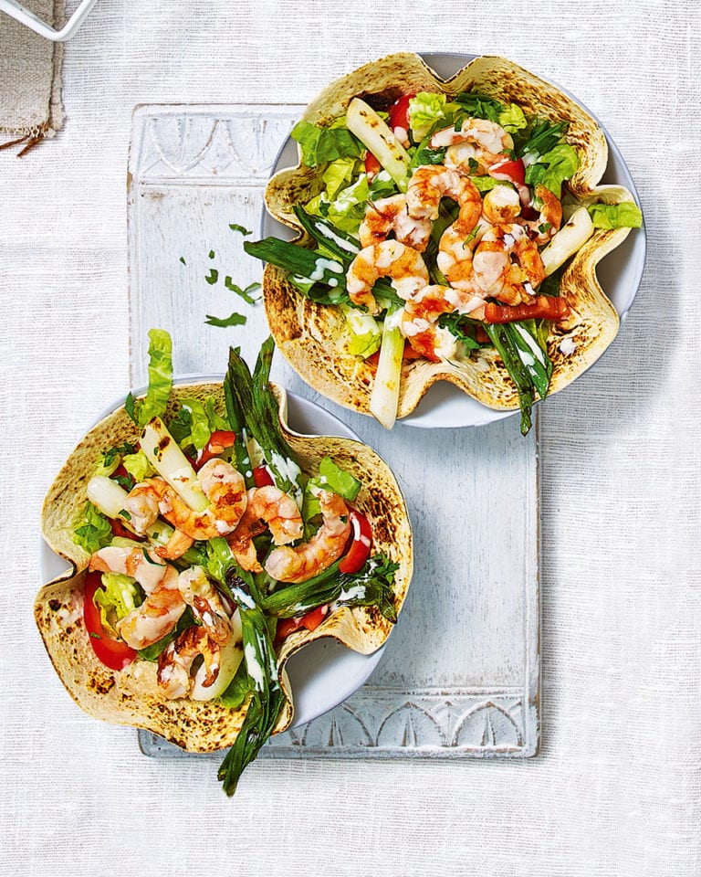 Taco salad bowls with prawns