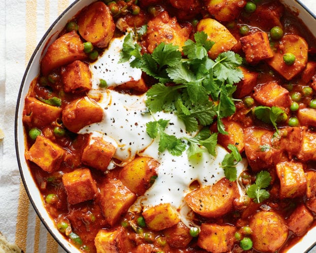 Potato and paneer curry