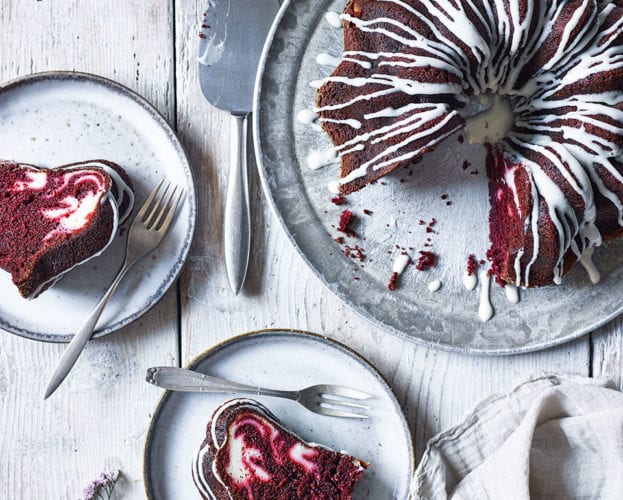 Red velvet bundt cheesecake