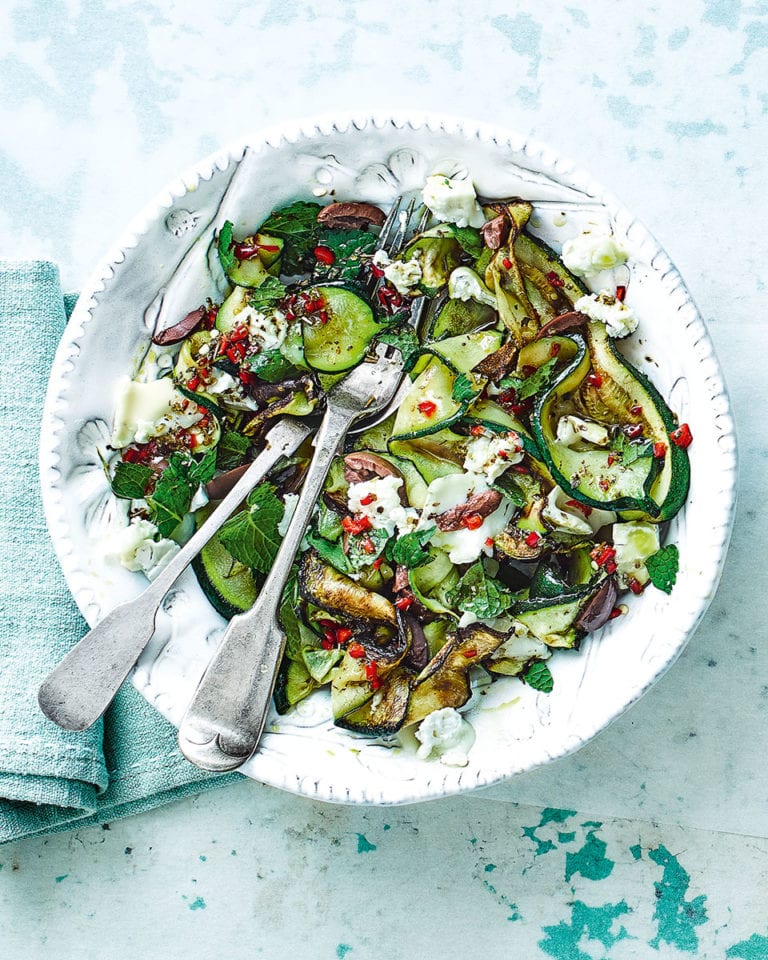 Griddled courgette salad with goat’s cheese and honey