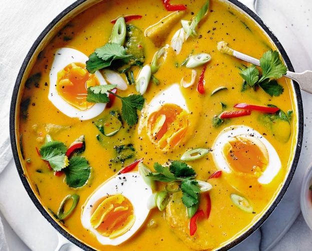 Aromatic egg, spinach and potato curry