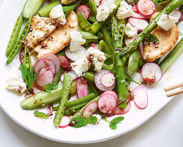 Green fattoush salad