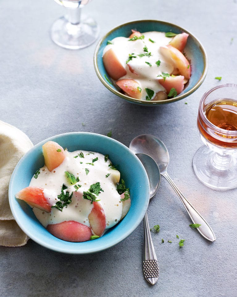 Poached peaches with zabaglione