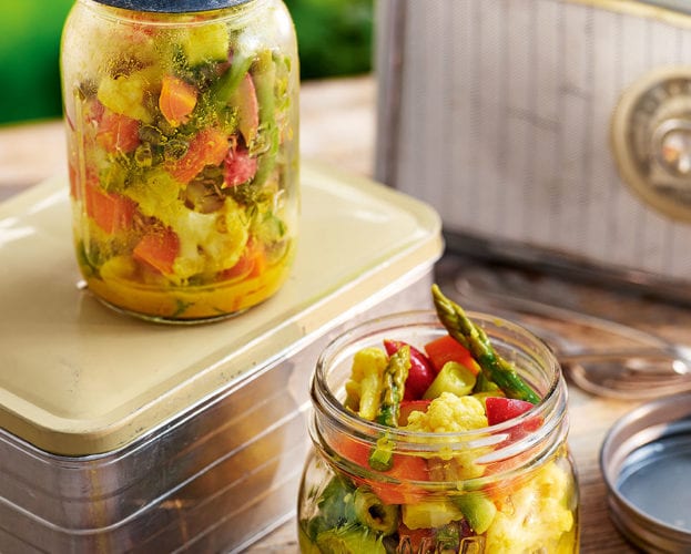 Piccalilli salad