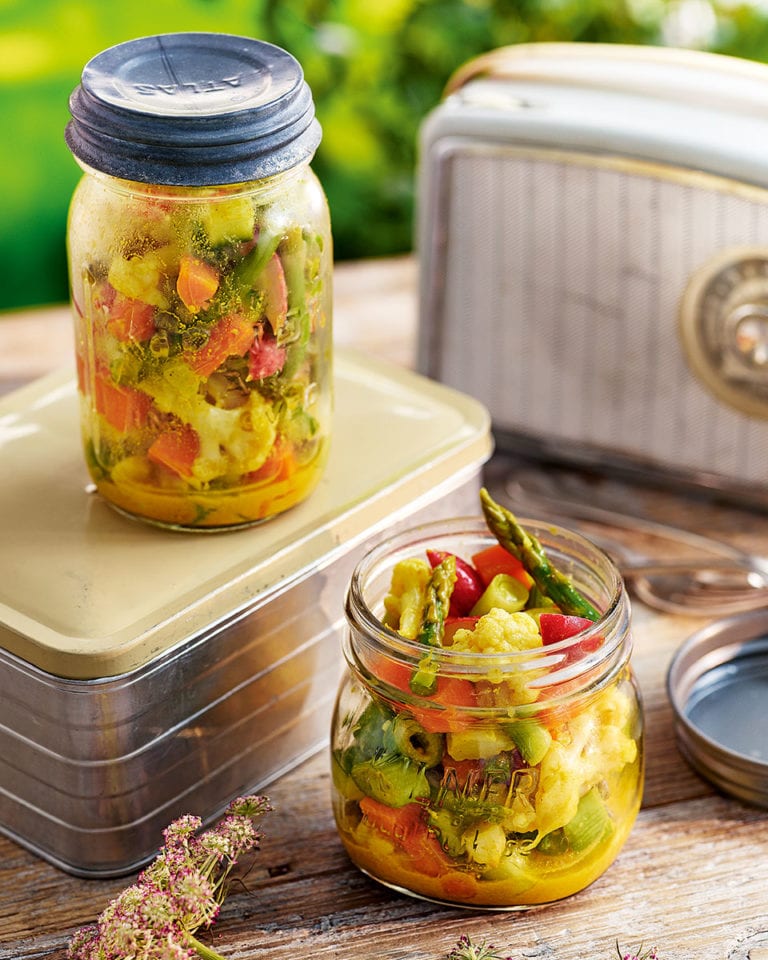 Piccalilli salad