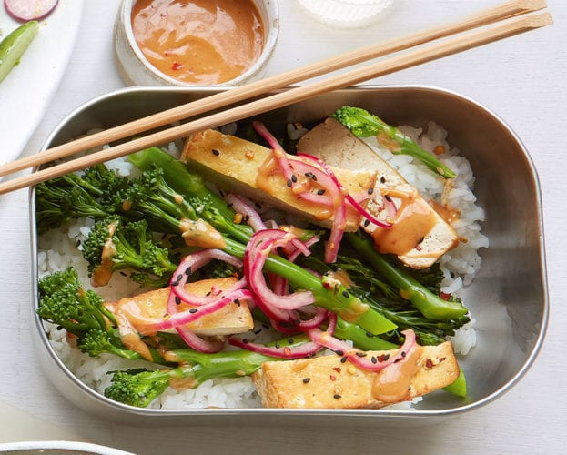 Bang bang tofu salad