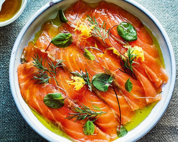 Cured salmon with crème fraîche and dill