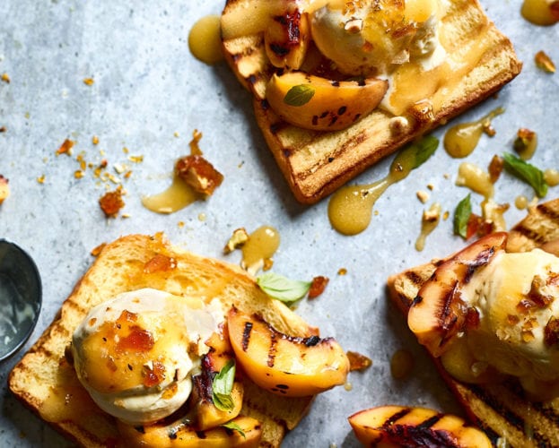 Griddled nectarine, brioche and barbecued praline sundae