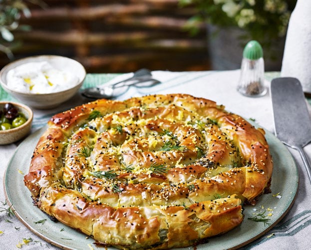 Spinach and feta filo swirl pie