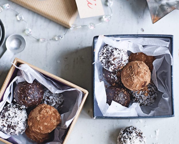 Vegan chocolate truffles