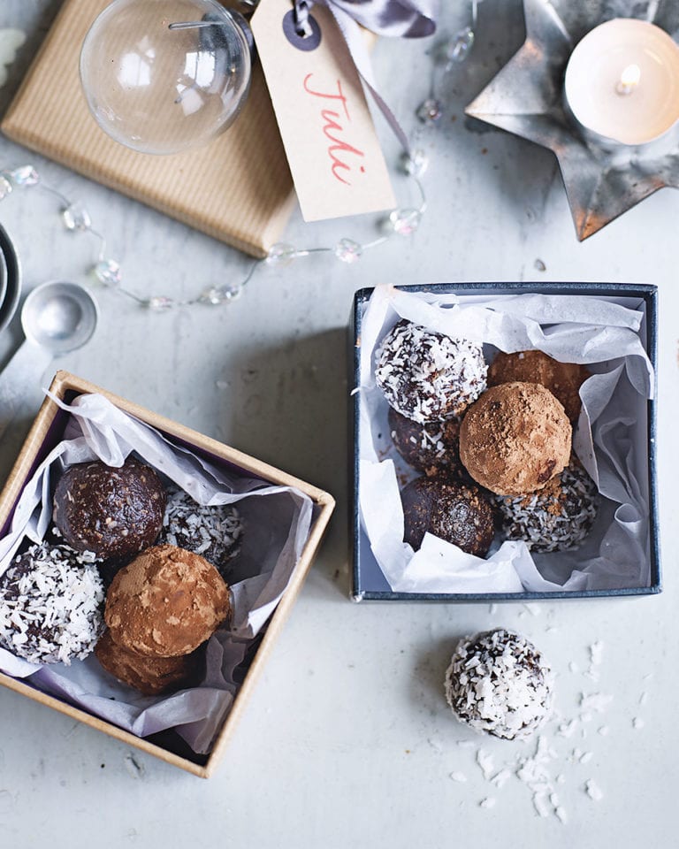 Vegan chocolate truffles