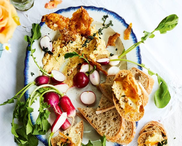 Chicken-skin butter with radishes