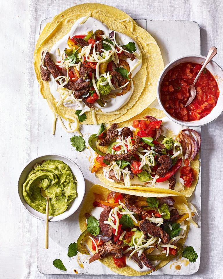 Steak and pepper fajitas