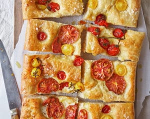 Focaccia pugliese