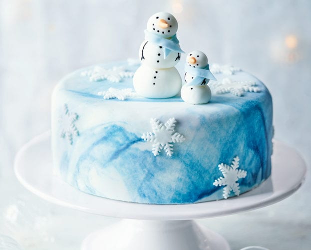 Snowman Christmas cake