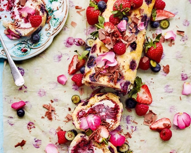 summer berries arctic roll